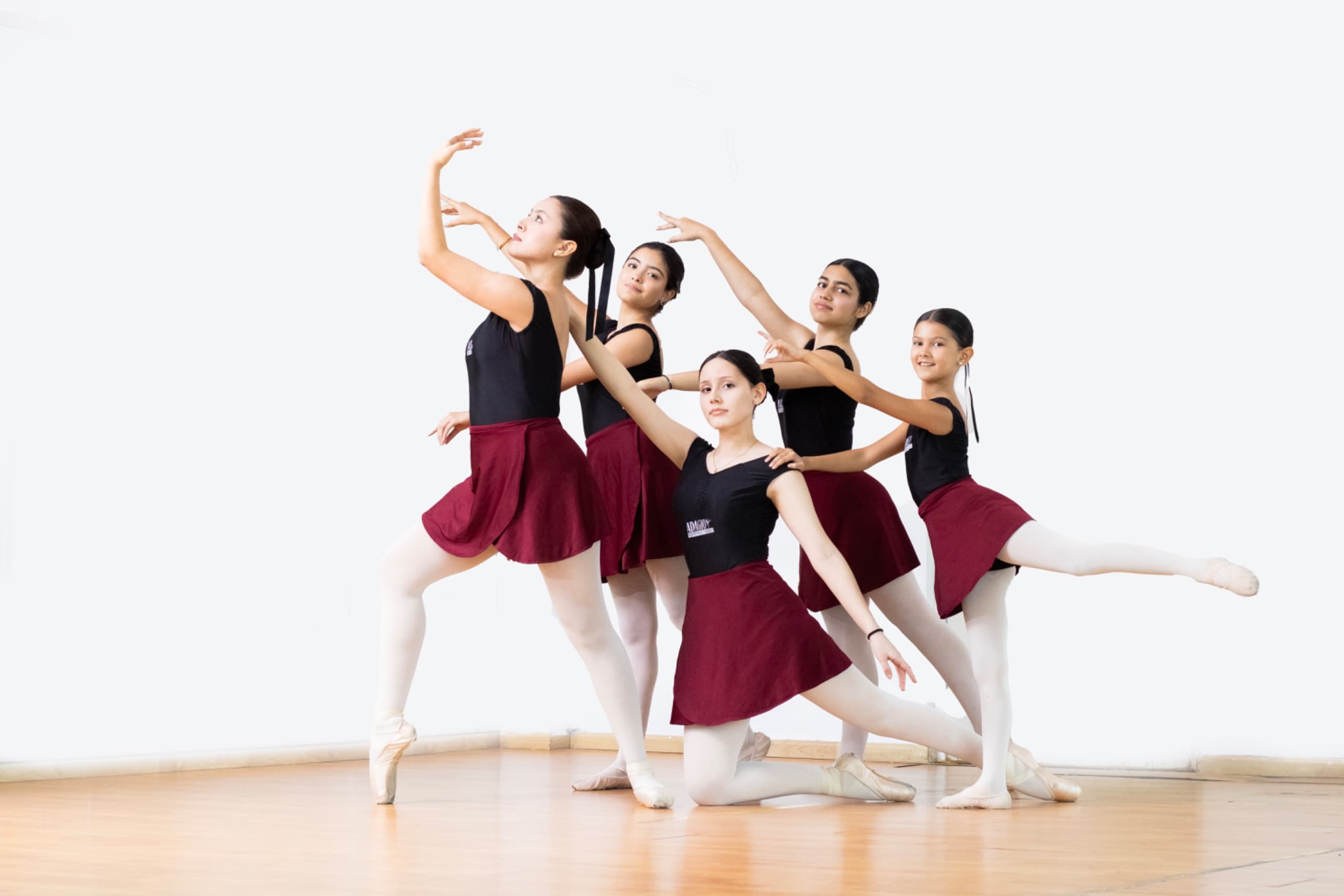 Joven bailarina de jazz - clases de jazz y ballet para adolescentes en Culiacán